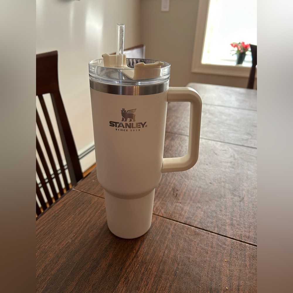 Cream 40oz Stanley tumbler